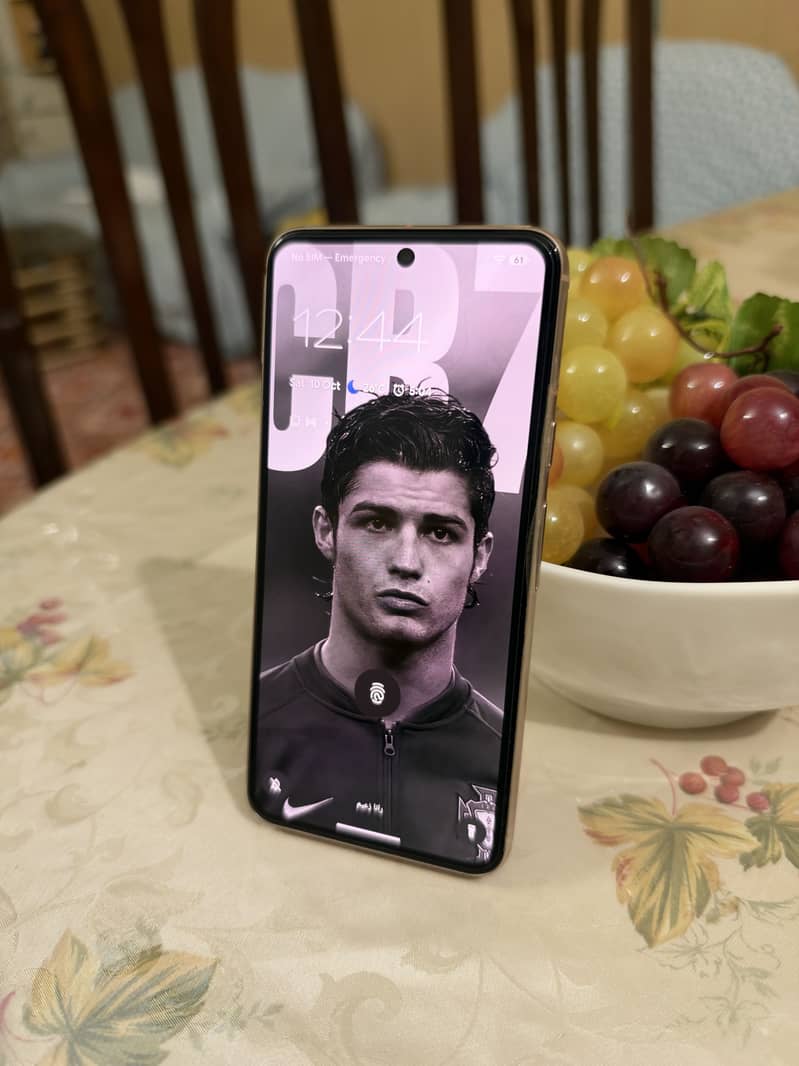 Google Pixel 8 2