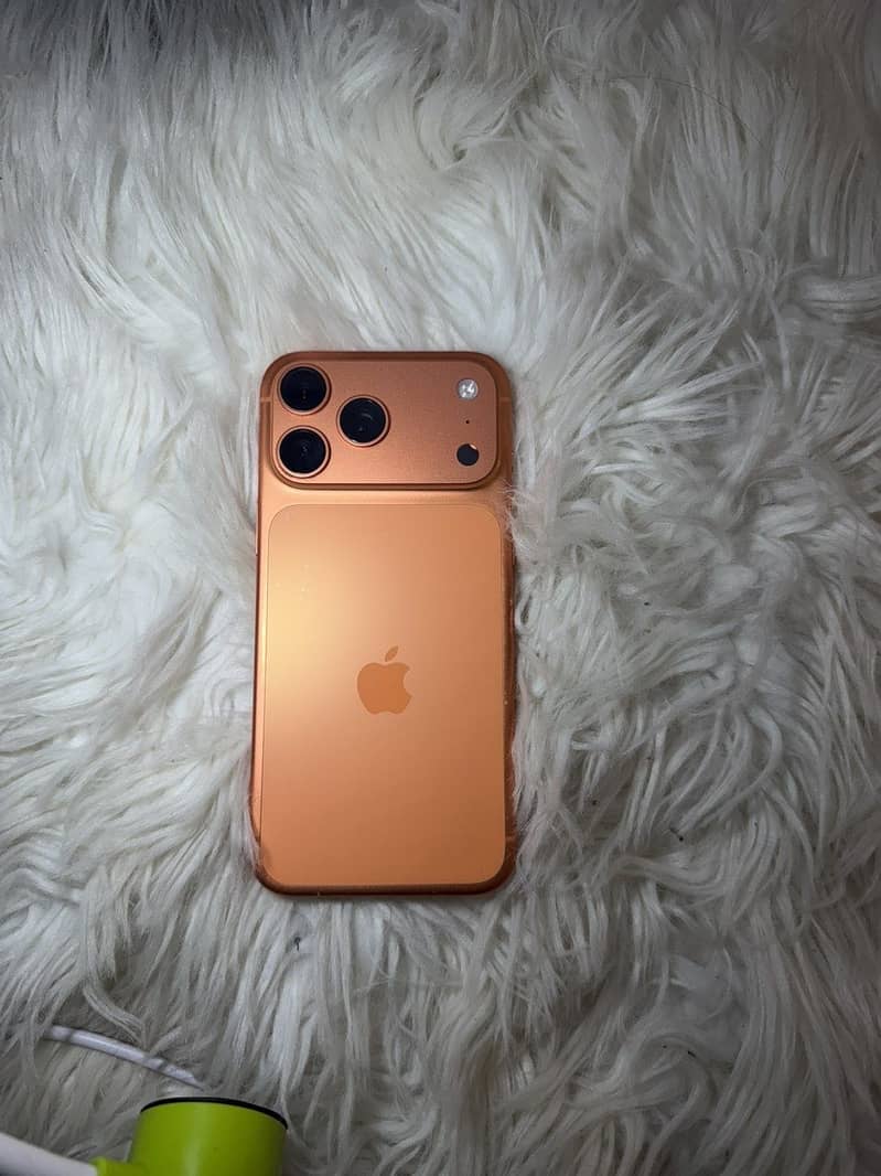 Apple iPhone 17 Pro Max 2