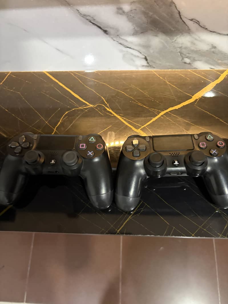 Playstation 4 2