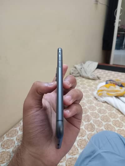 Apple iPhone 11 ( antique )