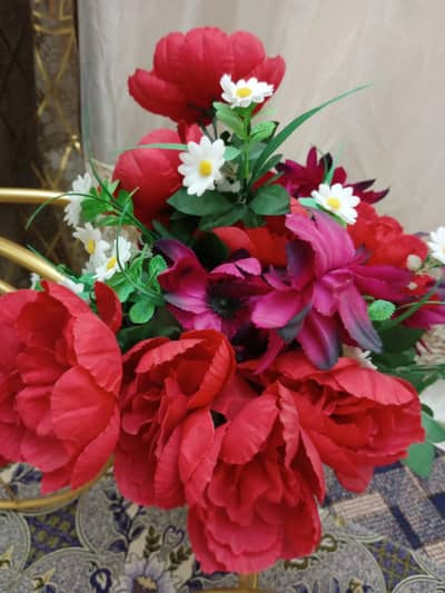 Artificial flowers stand