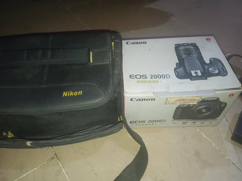 Canon Eos 2000D 4