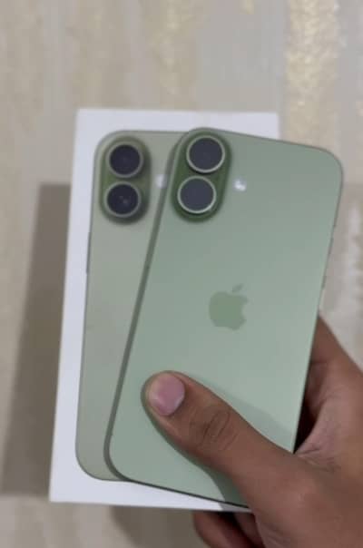 iPhone 17 – Sage Green | Factory Unlock | LLA Model