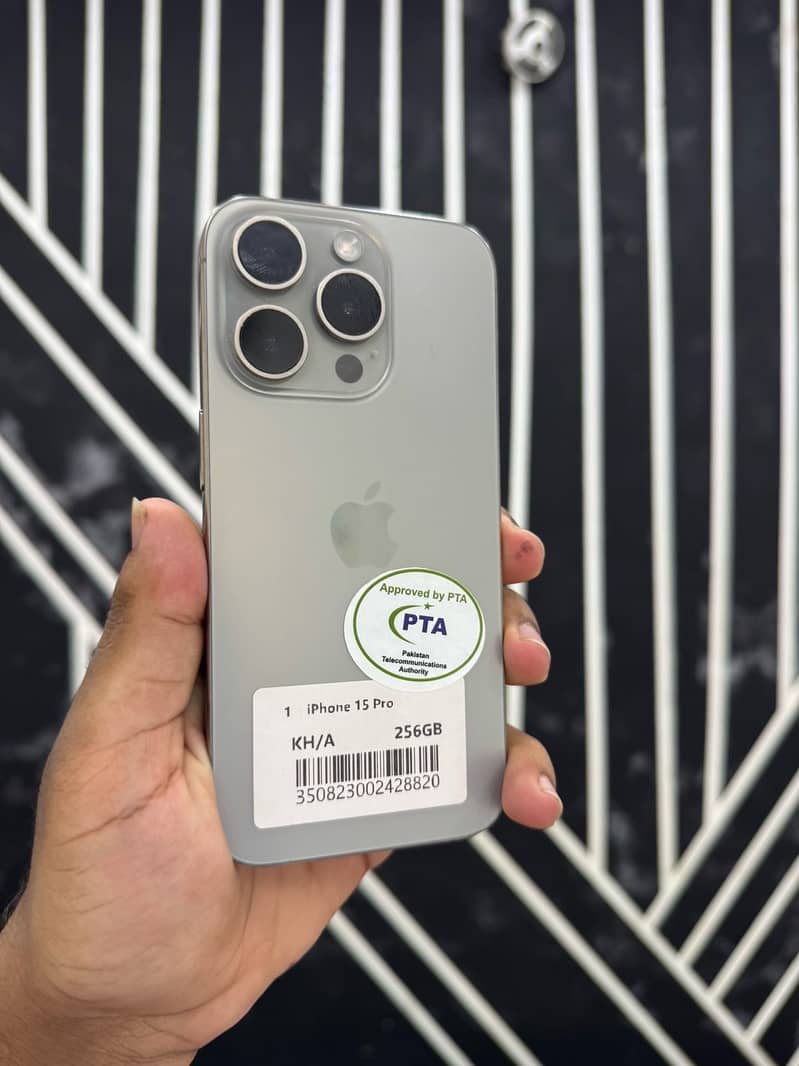 Apple iPhone 15 Pro 1