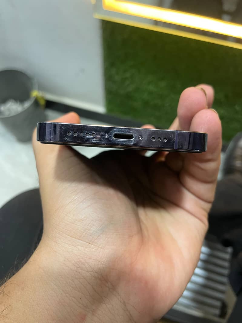 Apple iPhone 14 Pro 2