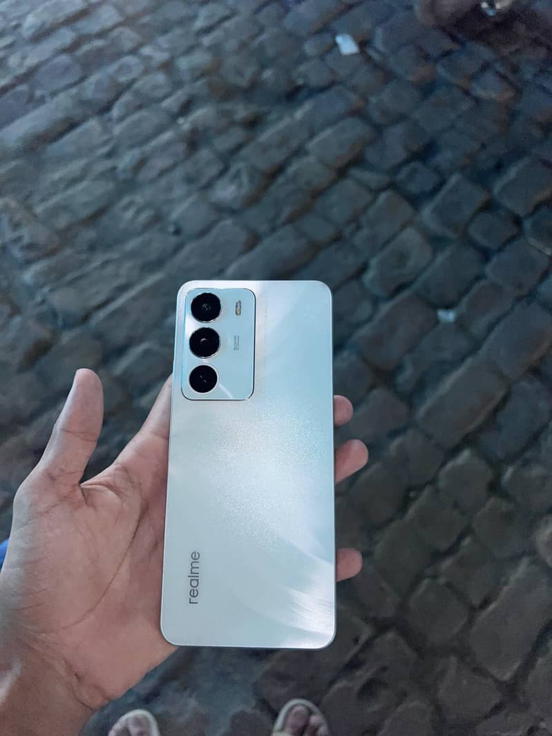 Realme C71 3