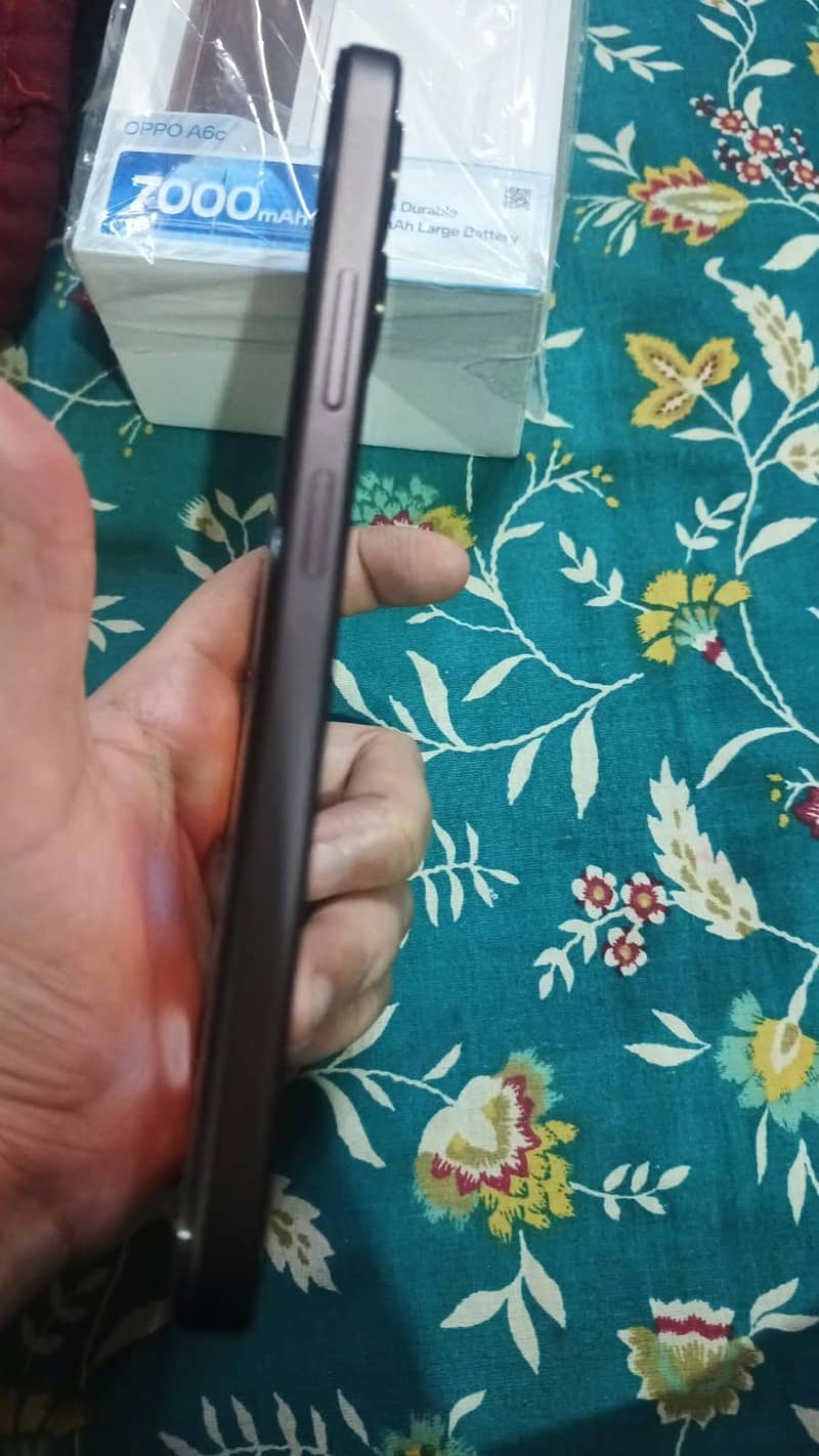 OPPO A6c 2
