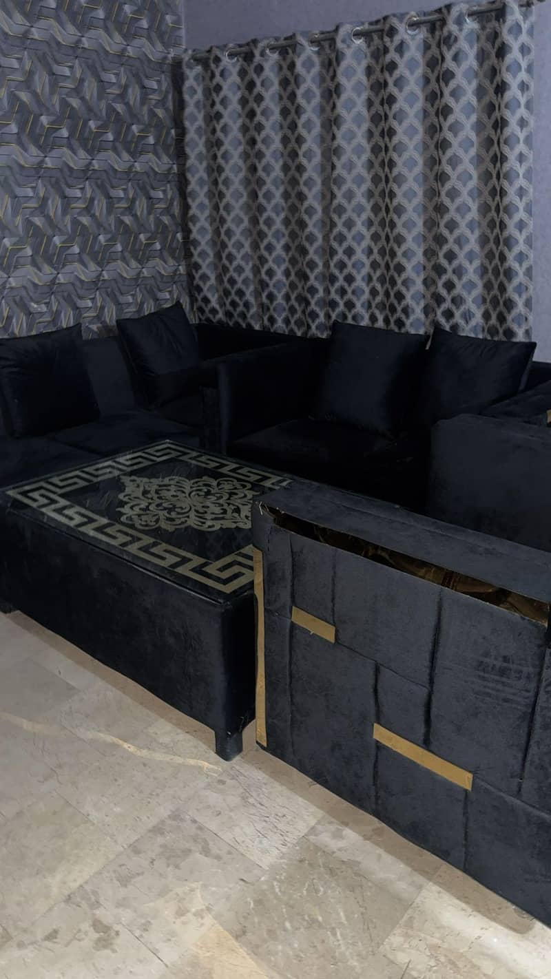 7 seater sofa with table 1