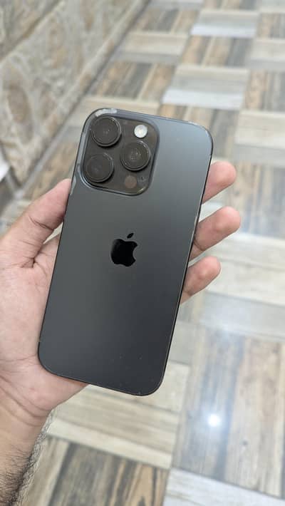 Apple iPhone 16 Pro