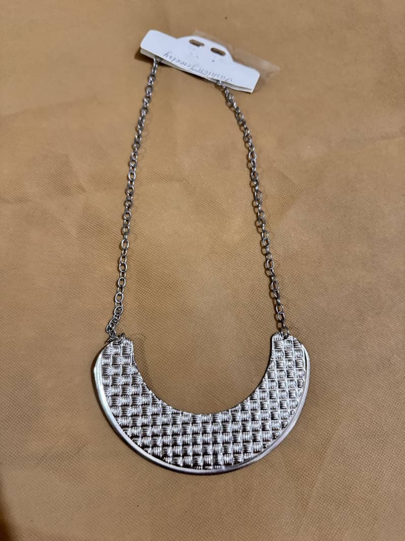 Statment Necklace 2