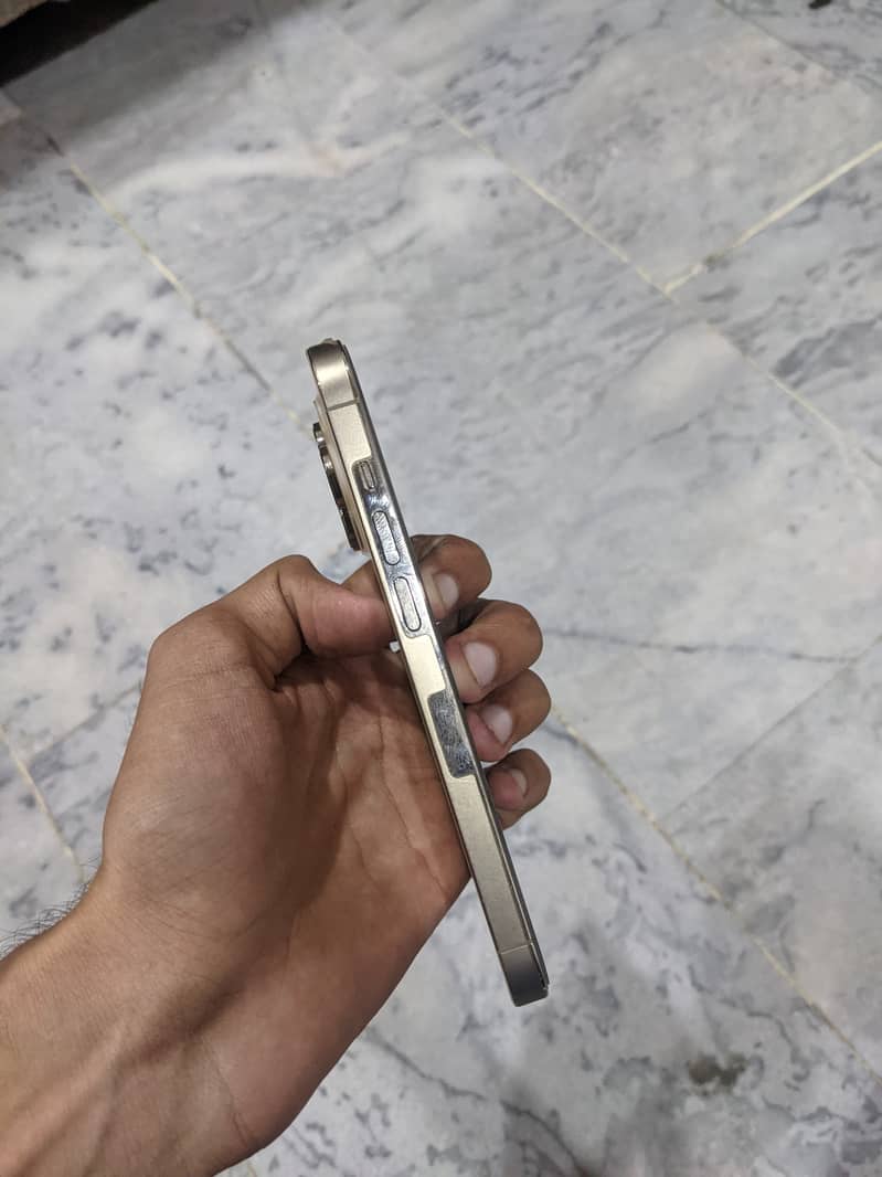 Iphone 14 Pro JV 6