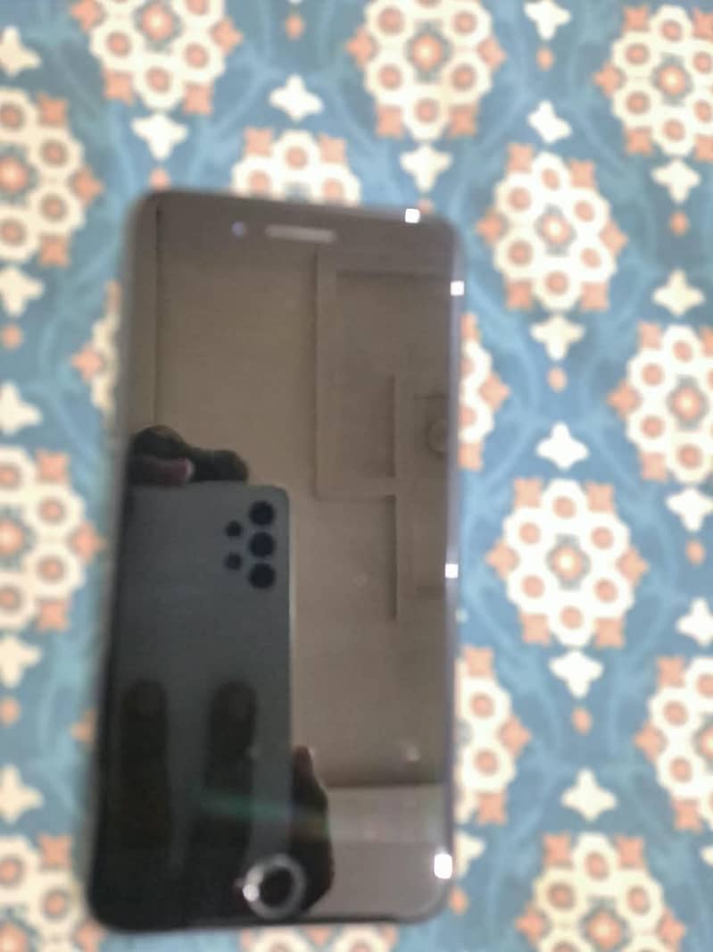 Apple iPhone 7 Plus 2