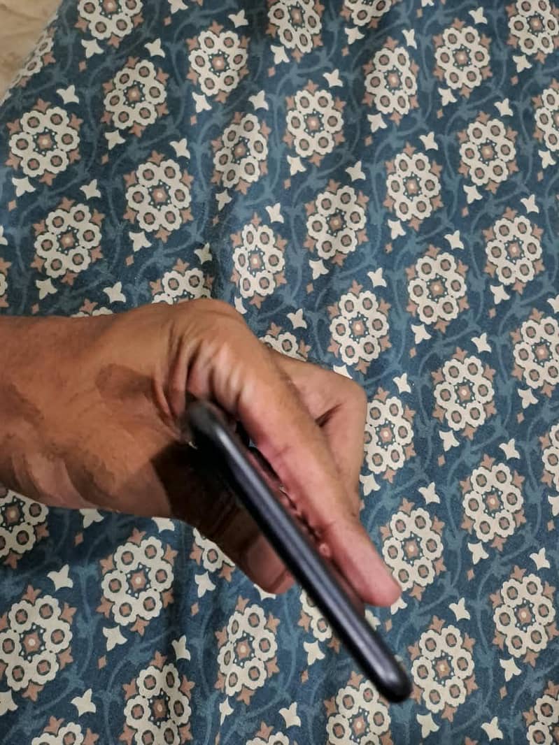 Apple iPhone 7 Plus 3