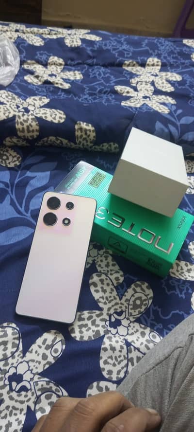 Infinix Note 30