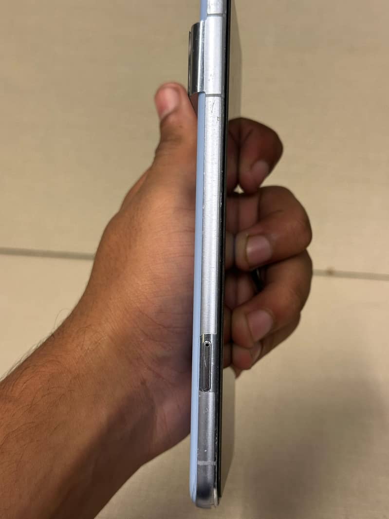 Google Pixel 8 Pro 2