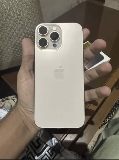 Apple iPhone 16 Pro Max