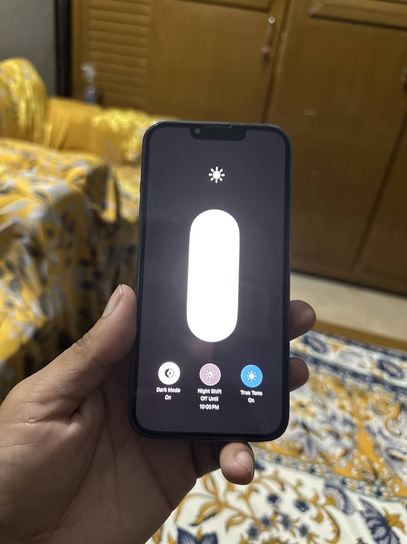 Apple iPhone 13 Pro 1