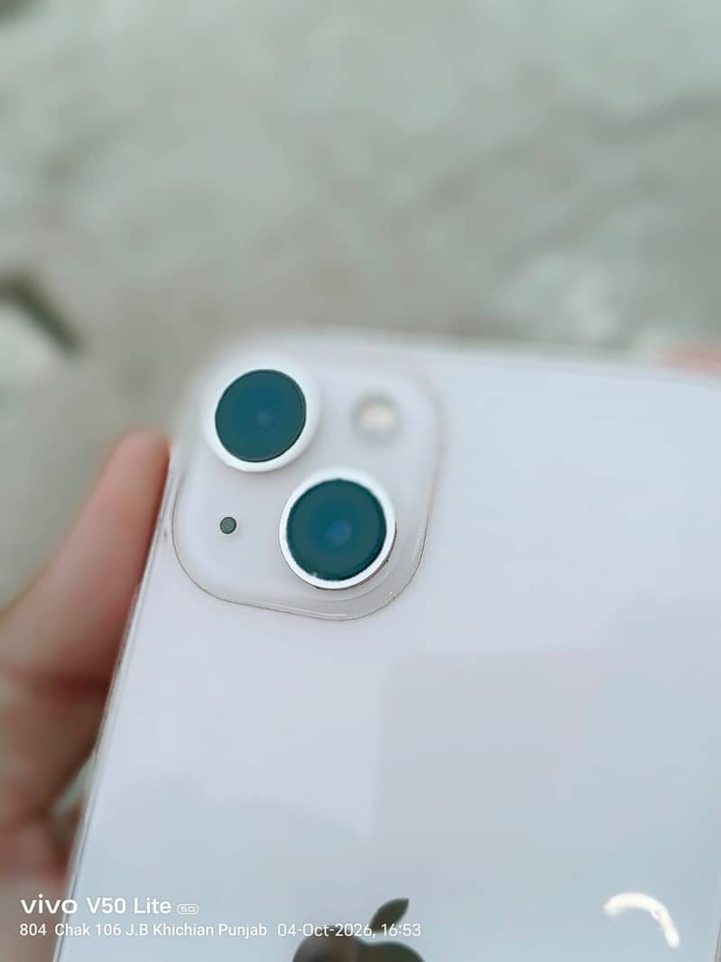 Apple iPhone 13 5