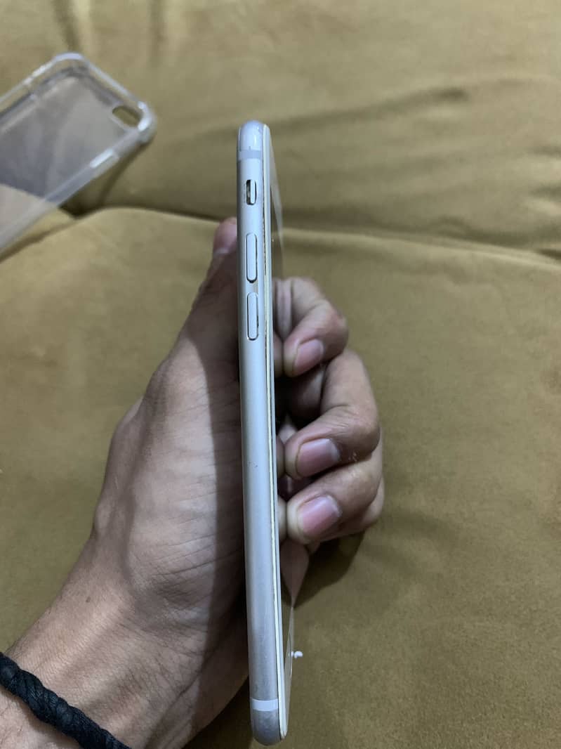 Apple iPhone 6 3
