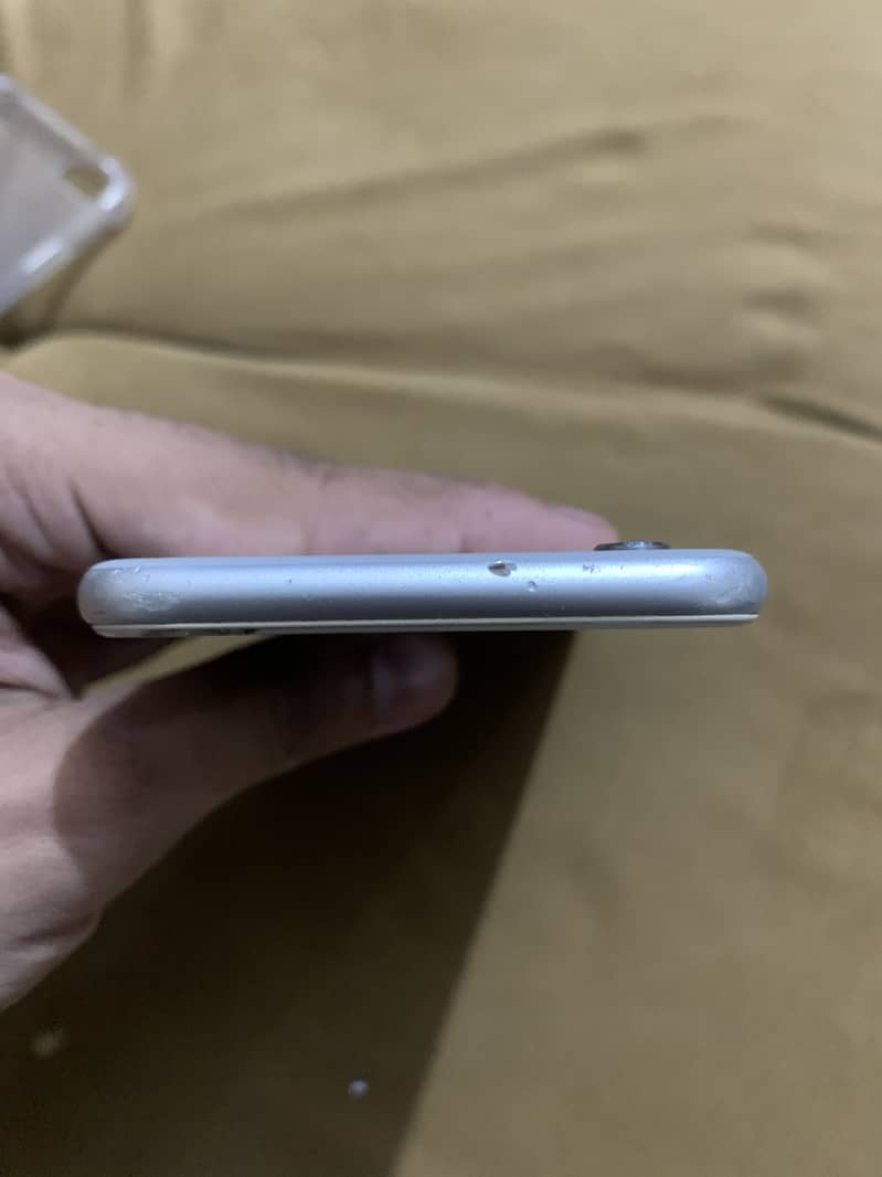 Apple iPhone 6 5