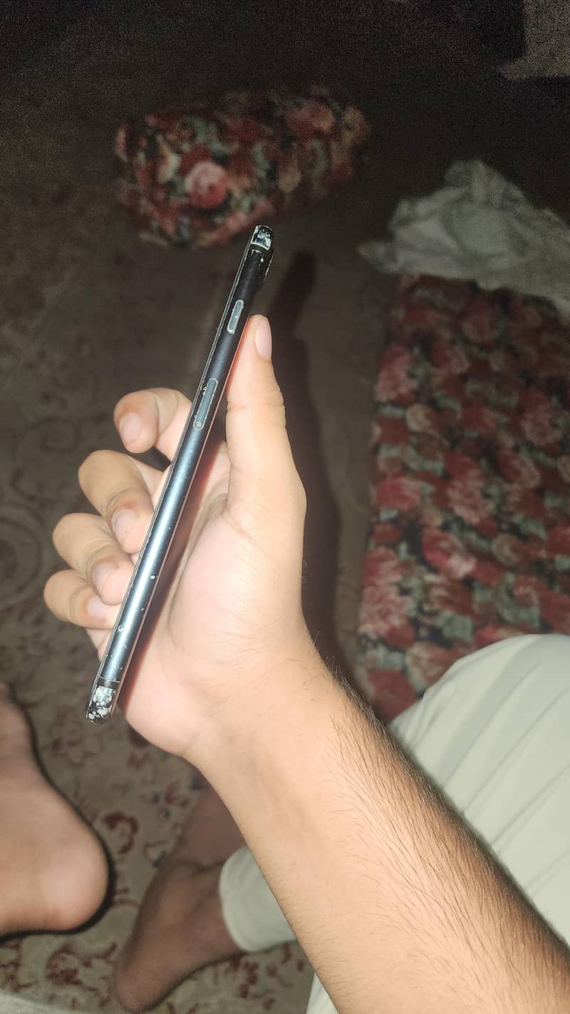 Apple iPhone 7 Plus 1