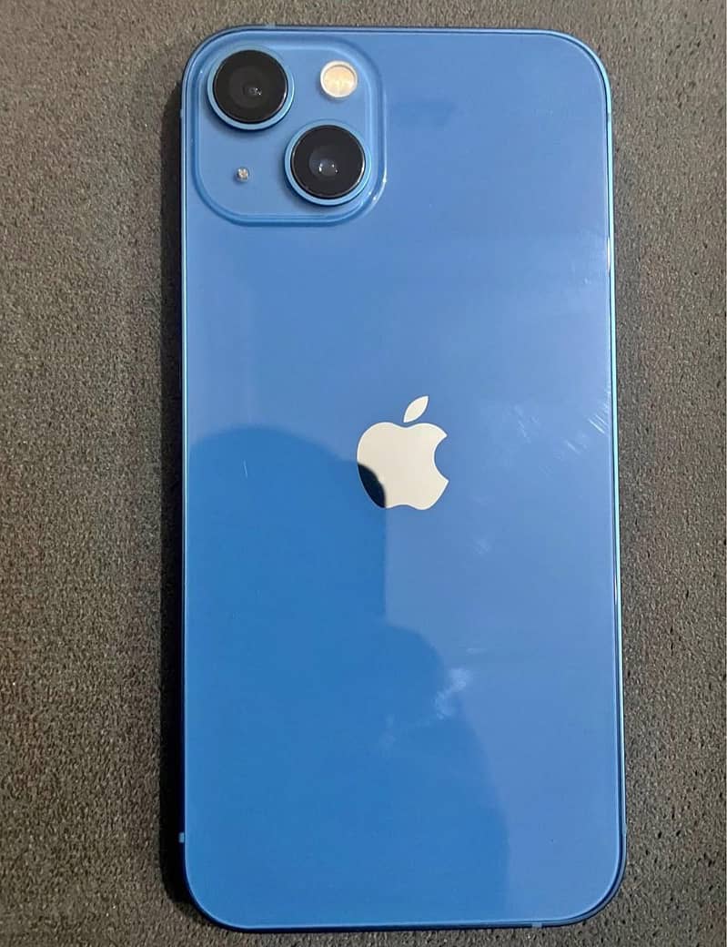 Apple iPhone 13 0