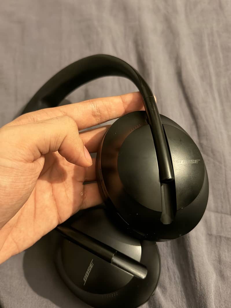 Bose NC700 1