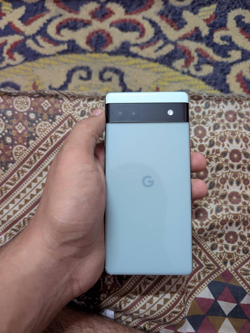 Google Pixel 6a 1