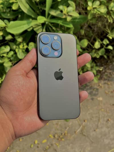 Apple iPhone 15 Pro