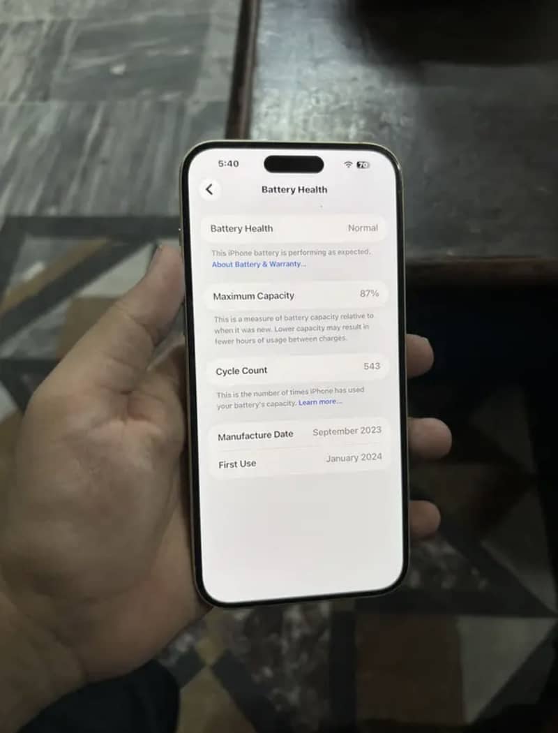 Apple iPhone 15 plus 0