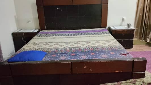 Used Bed set 03198898344