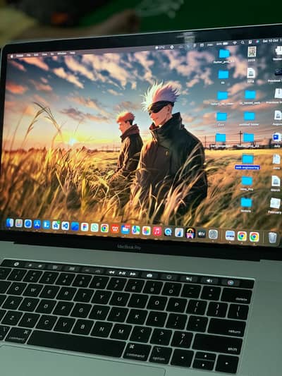 MacBook Pro | 2018 Model | 15-Inch | Core i7 | 16GB RAM | 512GB SSD