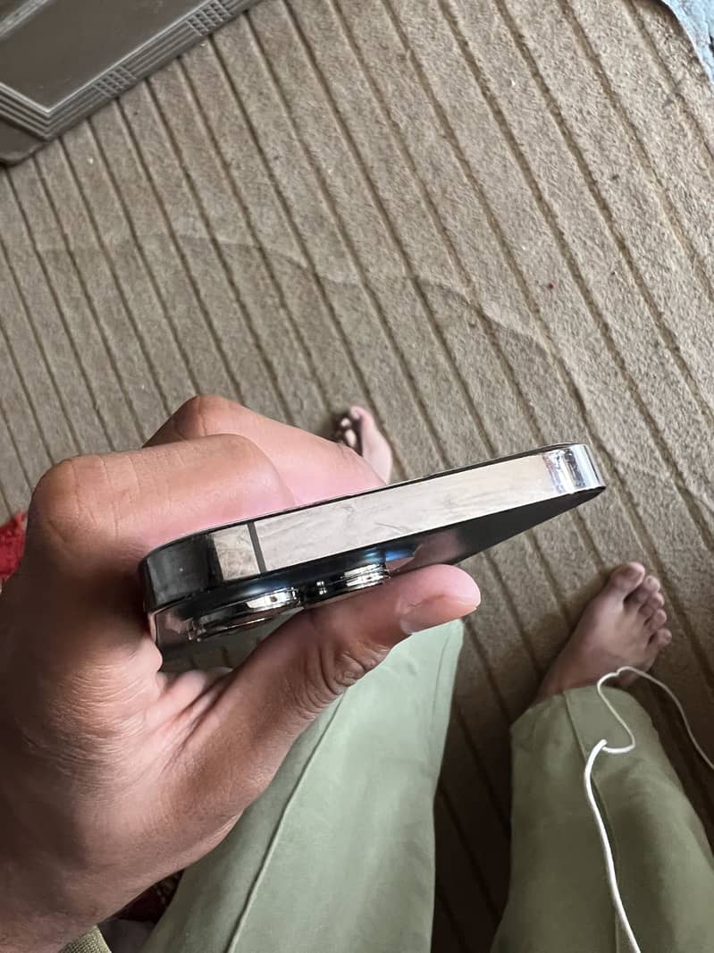 Apple iPhone 13 Pro 6
