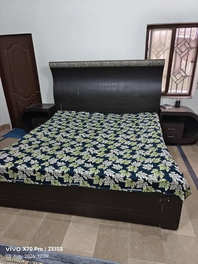 Heavy quality King size bed set argent sale 03241178260