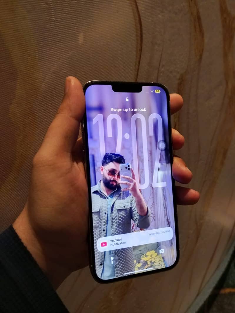 Apple iPhone 13 Pro Max 5