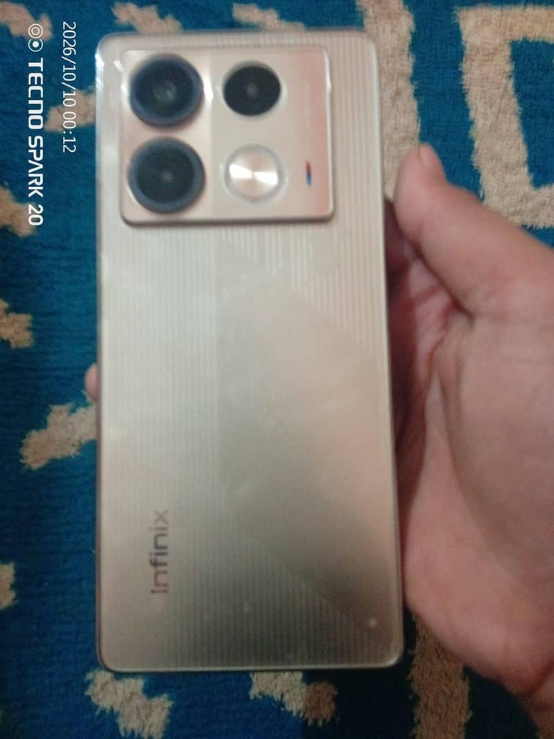 Infinix Note 40 0