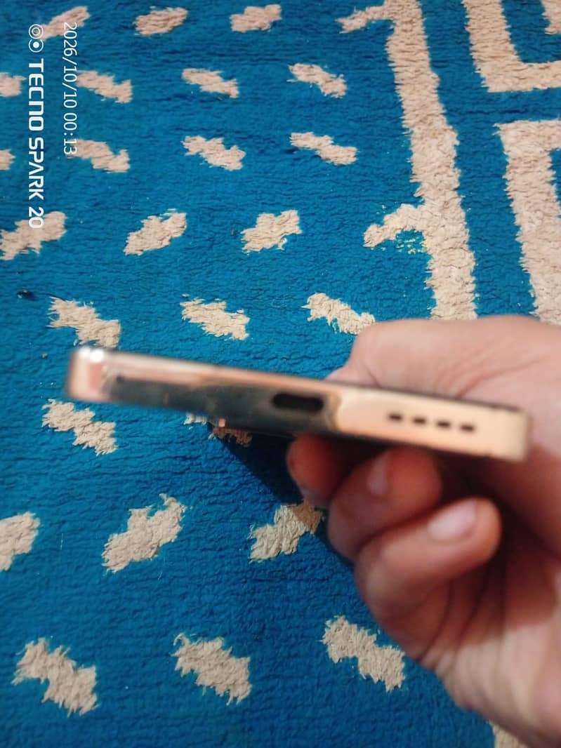 Infinix Note 40 4