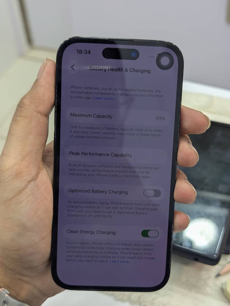 Apple iPhone 14 Pro 2