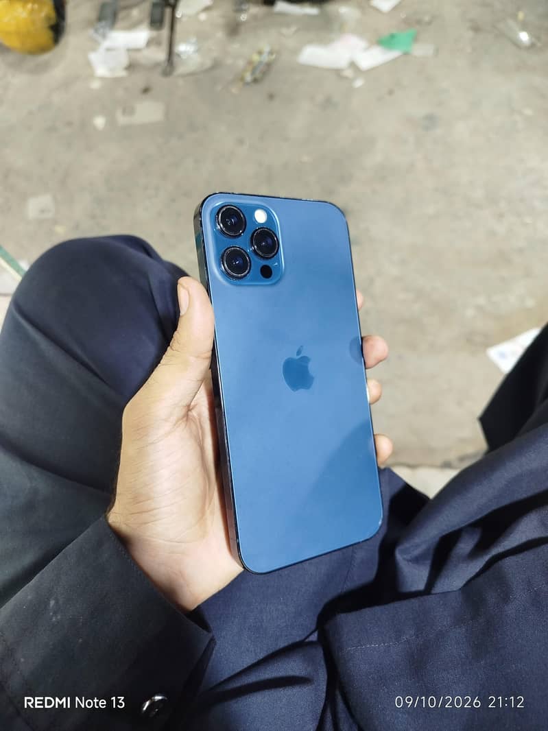 Apple iPhone 12 Pro Max 4