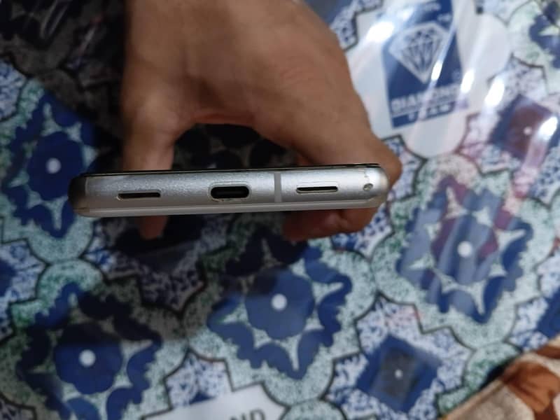 Google Pixel 7a 3