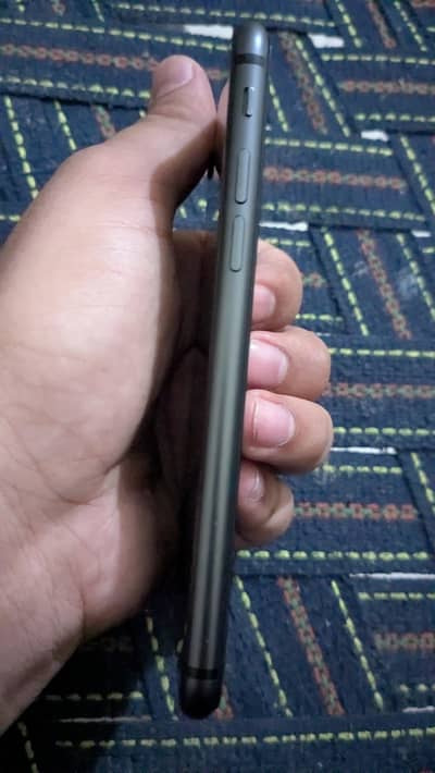 Apple iPhone 8