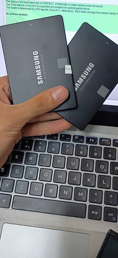 Samsung Evo 2tb SSD 2.5 100% health
