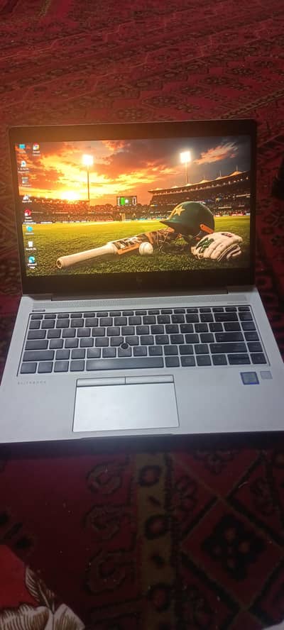 hp leptop ELITEBOOK core I 5 8 generation