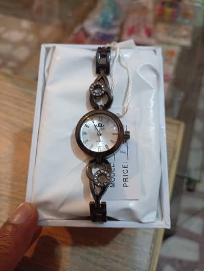 Girls Baraclate watch
