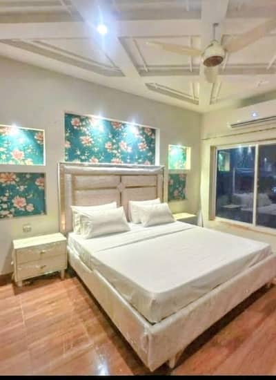 Furnished Bedroom for rent Model town Multan for short stay(03277342171)