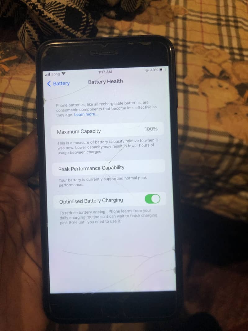 Apple iPhone 7 Plus.   32bg 3
