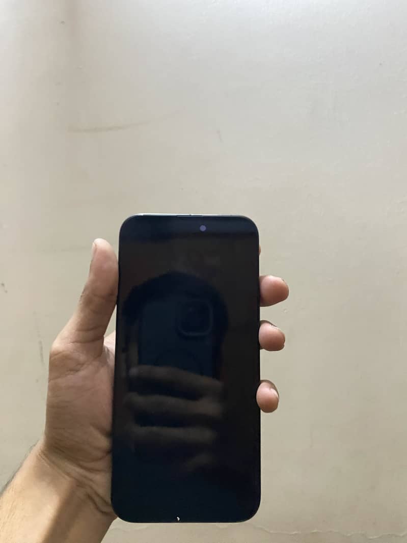 Apple iPhone 15 Pro Max 1