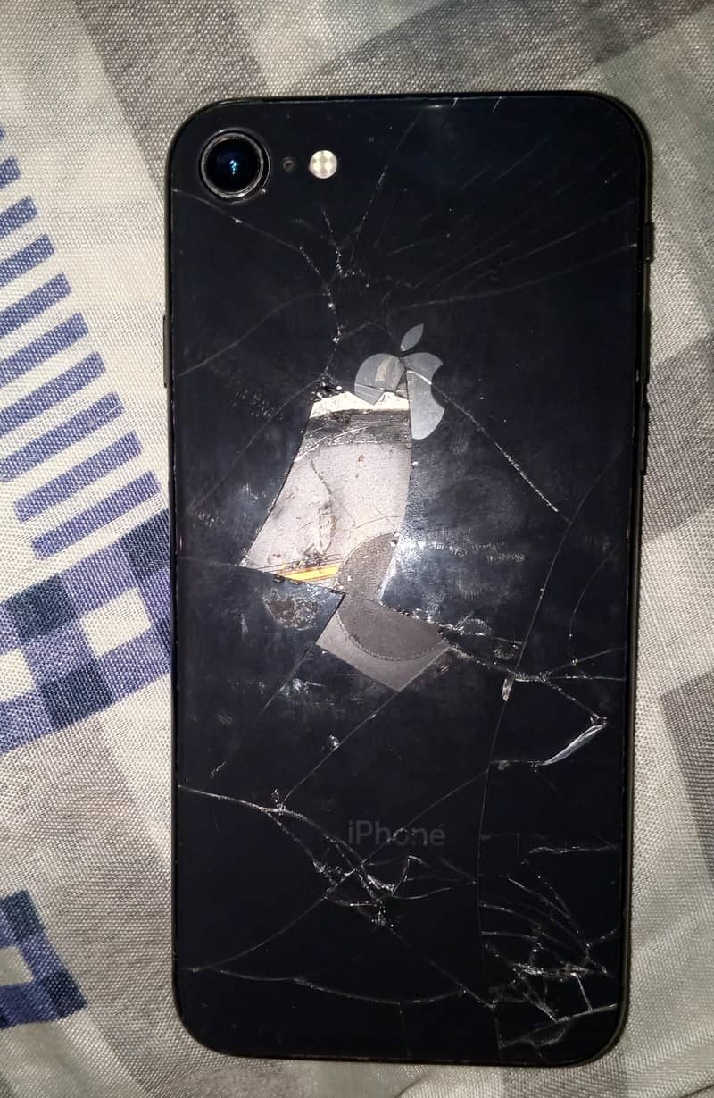 Apple iPhone 8 1