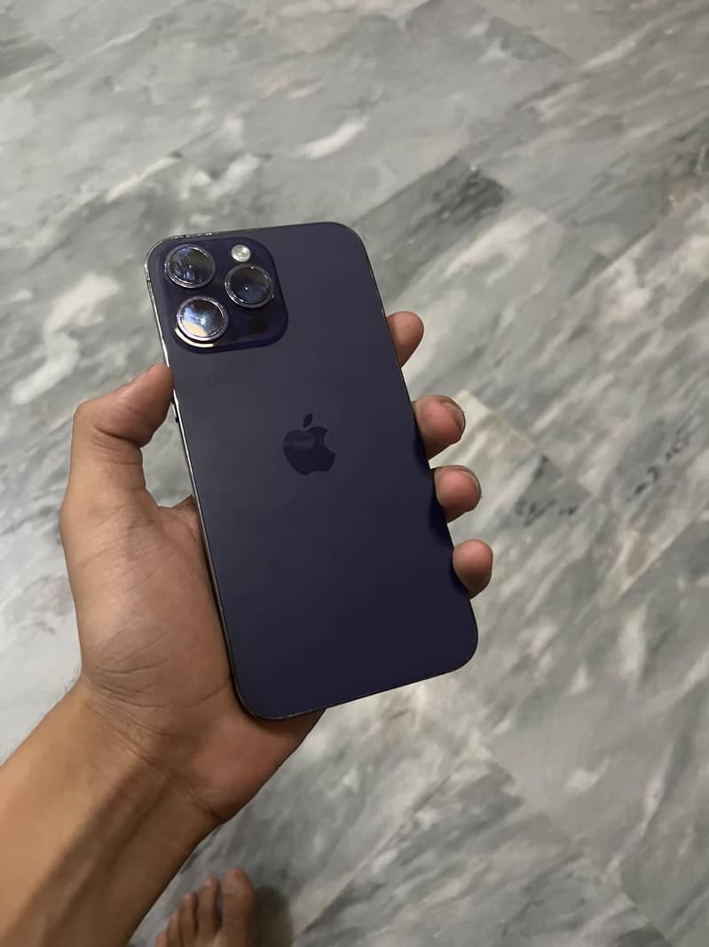 iPhone 14 Pro Max 1