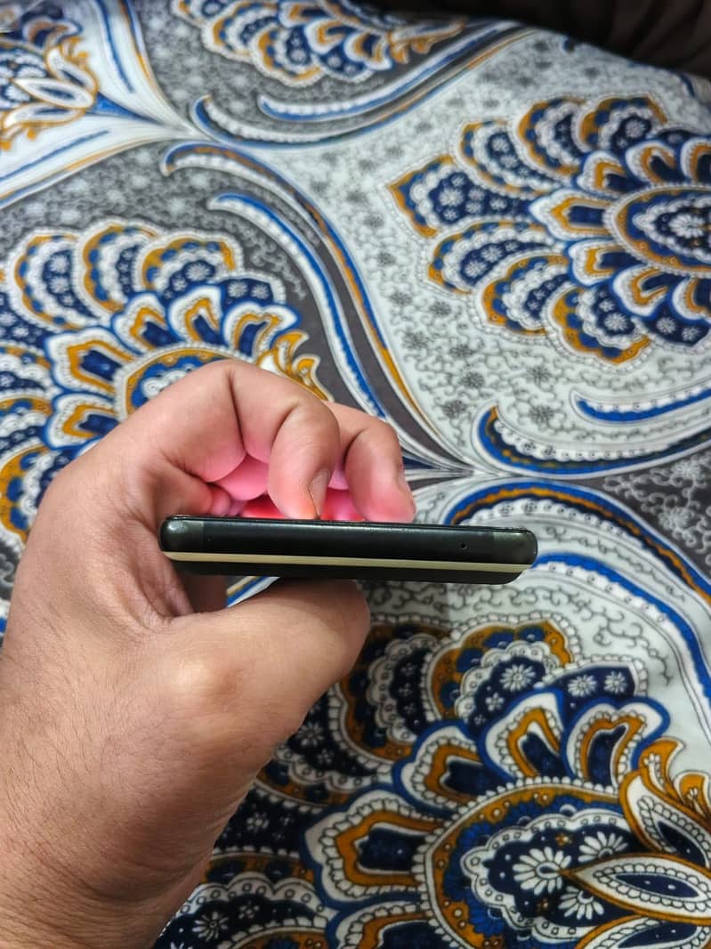 Google Pixel 6 5